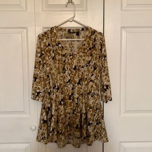 Boutique(QVC) Flare Top NWOT